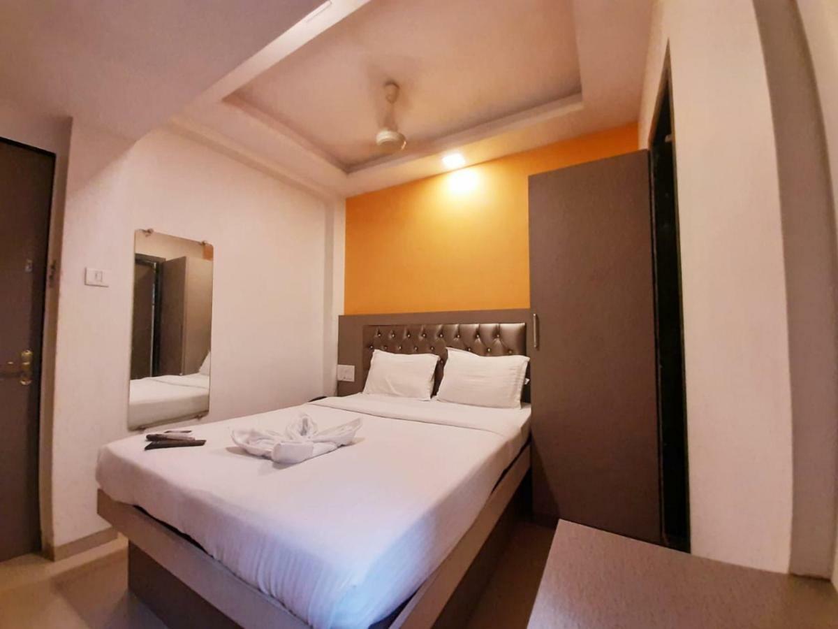 Hotel Royal Comfort Мумбаи Экстерьер фото